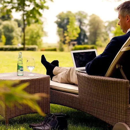 Schlossgut Hotel 5*