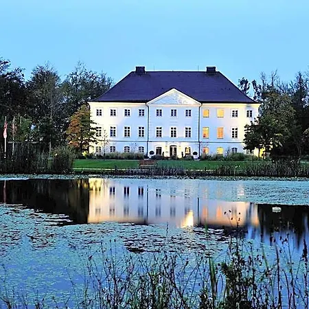 Schlossgut 5* Groß Schwansee