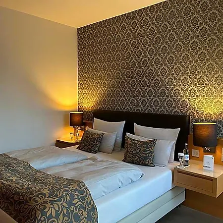 Schlossgut Hotel 5*